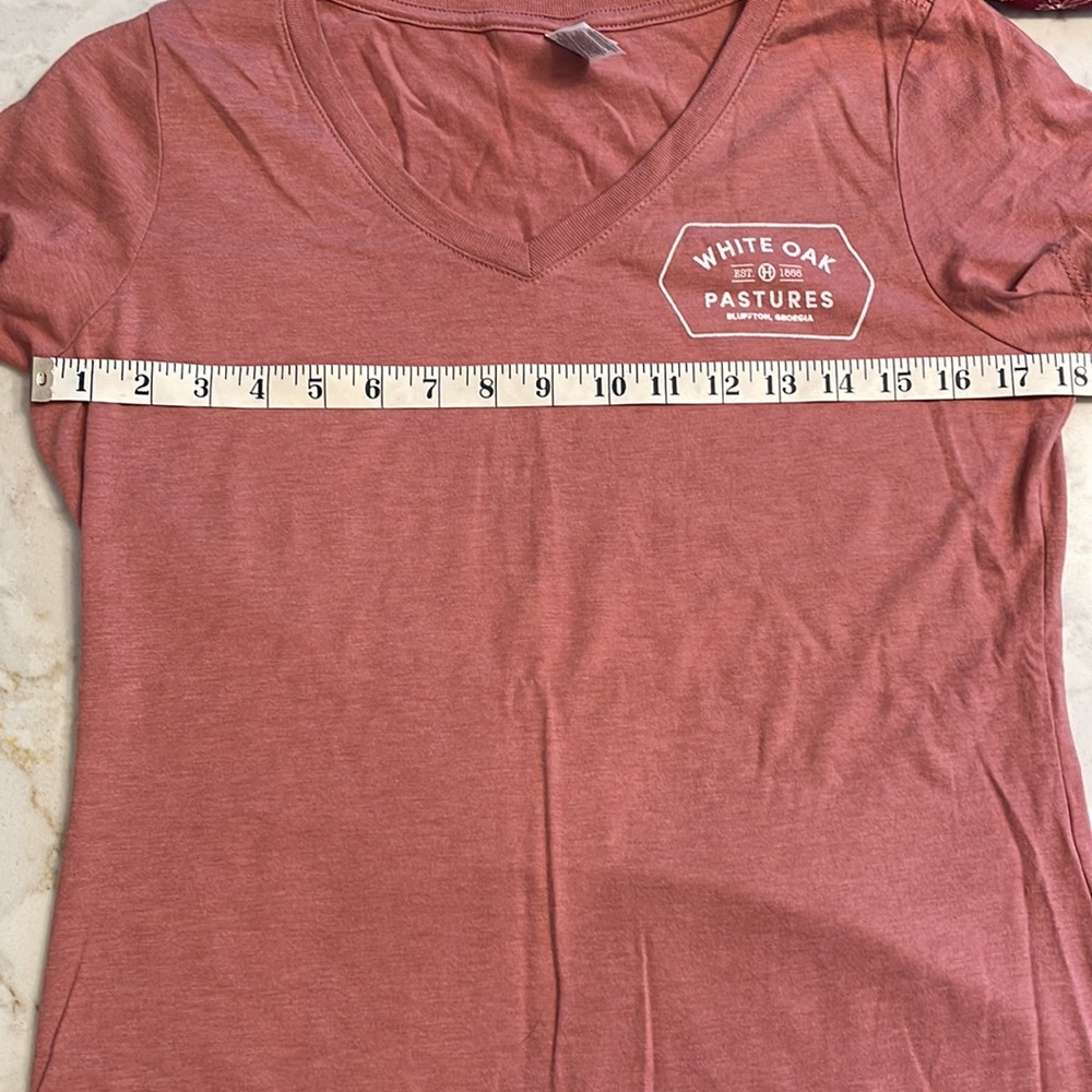 Women's v-neck Tee - Picture 3 of 8